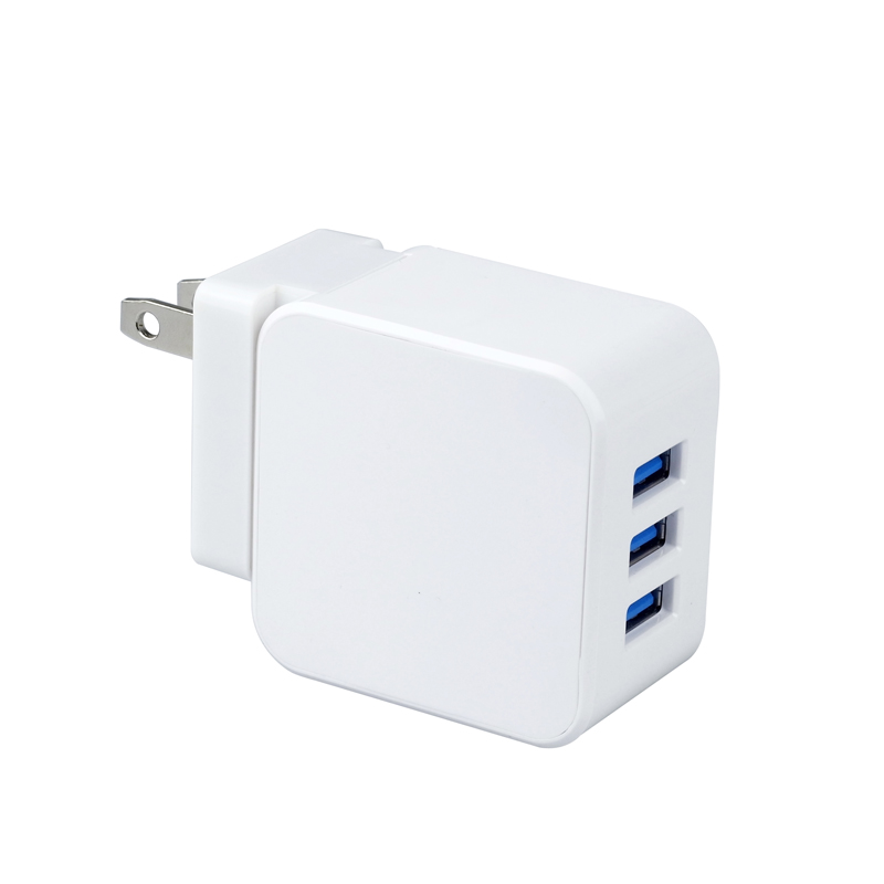 3口USB轉(zhuǎn)換頭充電器-ST390