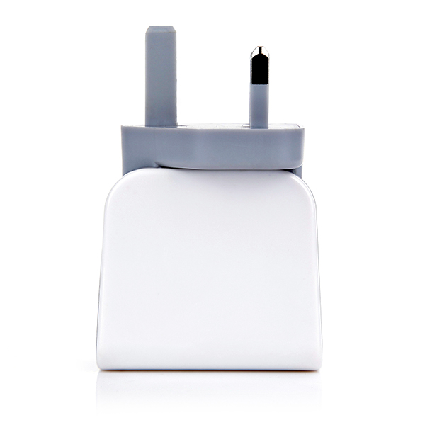 英規(guī)、美規(guī)、歐規(guī)3.1A雙USB充電器-ST30