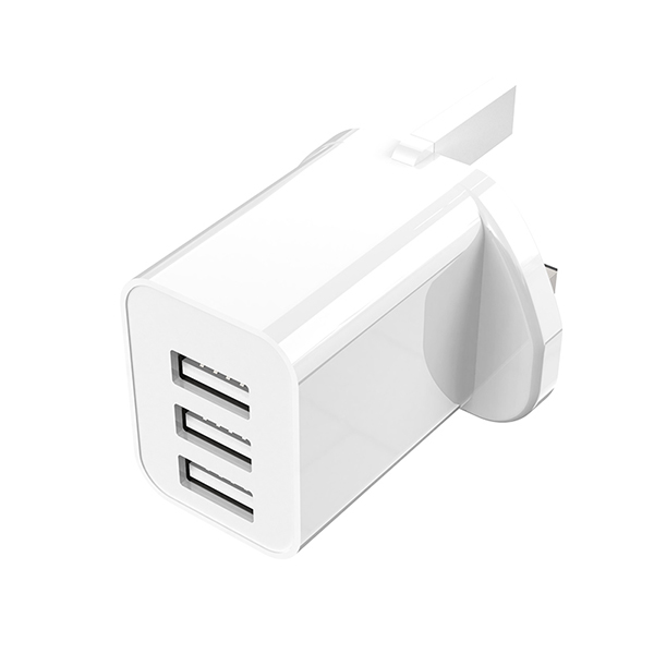3USB 旅行充電器-ST590 英規(guī)