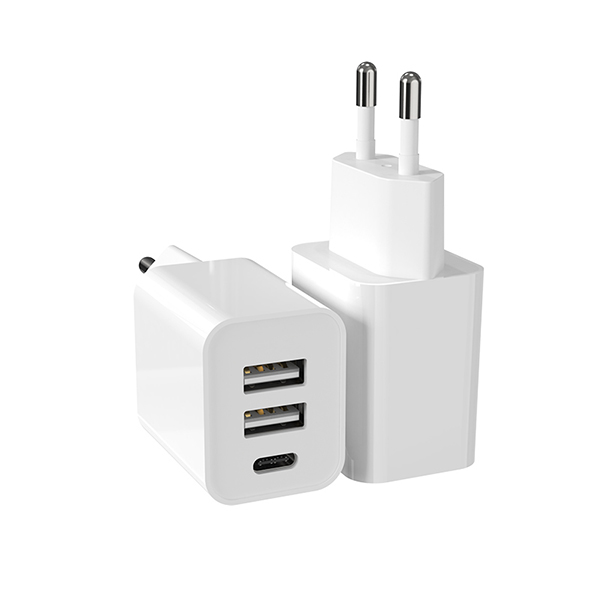 15W三口充電器2A+1C ST790 歐規(guī)